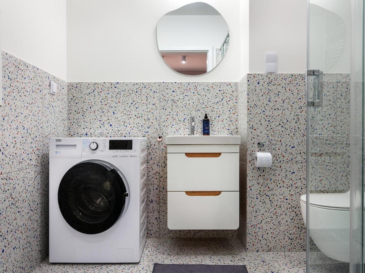 Tyzenhauz Apartments Vistula With Parking Krakow Ngoại thất bức ảnh